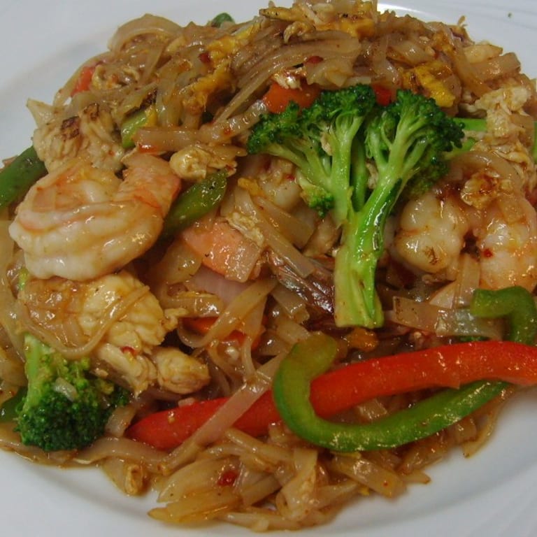 Delicious Pad Thai Experience