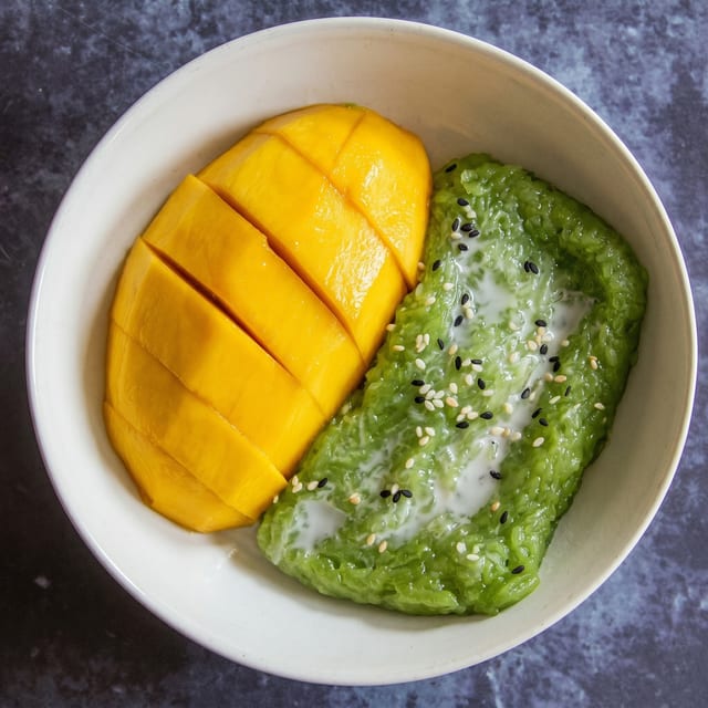 Mango with Sweet Sticky Rice.